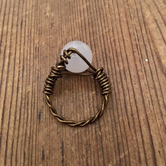 Rose Quartz Ladies Wire Wrap Artisan Ring,  Handmade Ladies Ring,  Size 8 - Picture 4 of 4